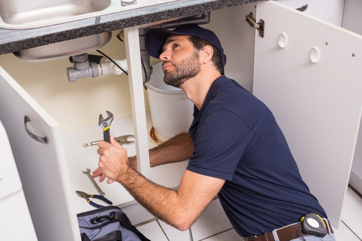 11 Simple Tips To Improve The Image Of Your Plumbing Business And Get Ahead Of The Competition.